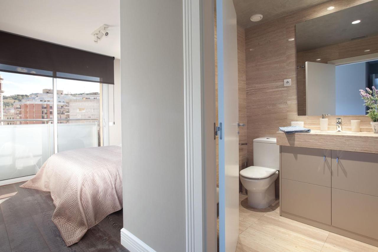 Calabria Luxury Apartment Барселона Екстериор снимка