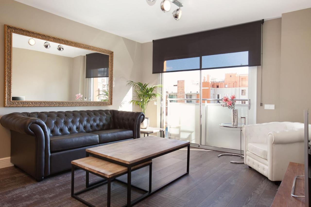 Calabria Luxury Apartment Барселона Екстериор снимка